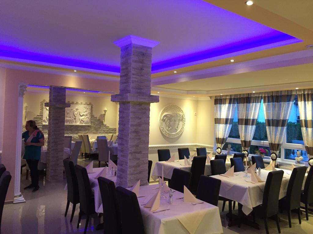 Hotel Restaurant Parthenon Otterbach Exterior photo